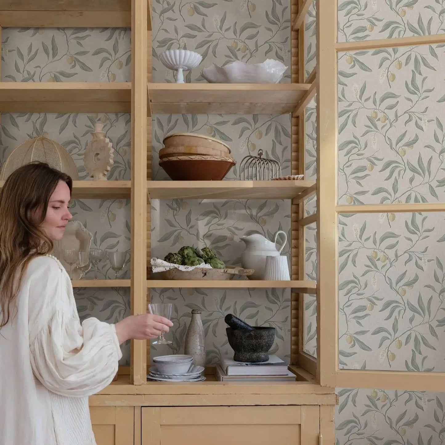 Vinnie Olive Wallpaper Pattern Roll - Sage Green Classic - kitchen