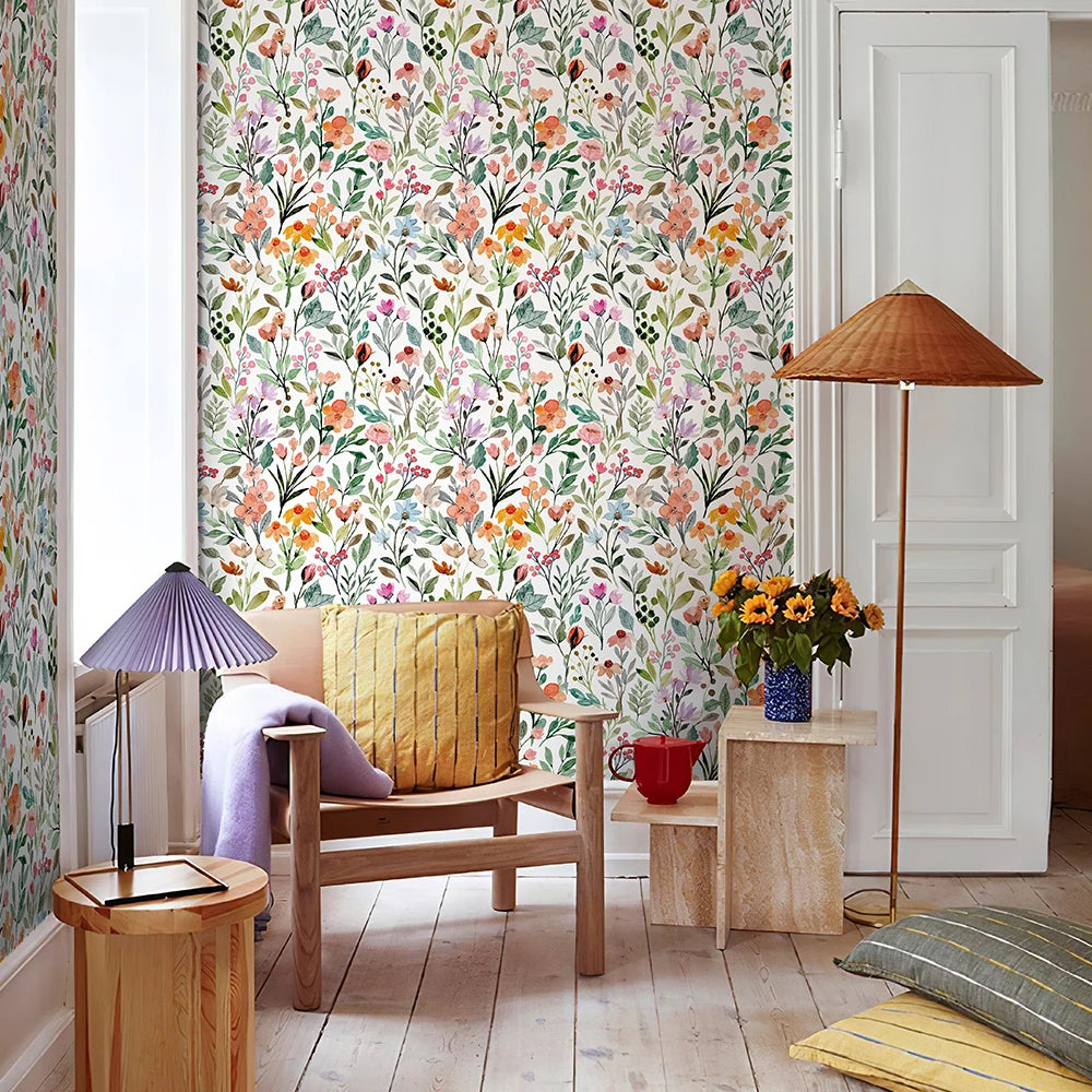 Summer Florals Wallpaper Roll - Retro Vintage