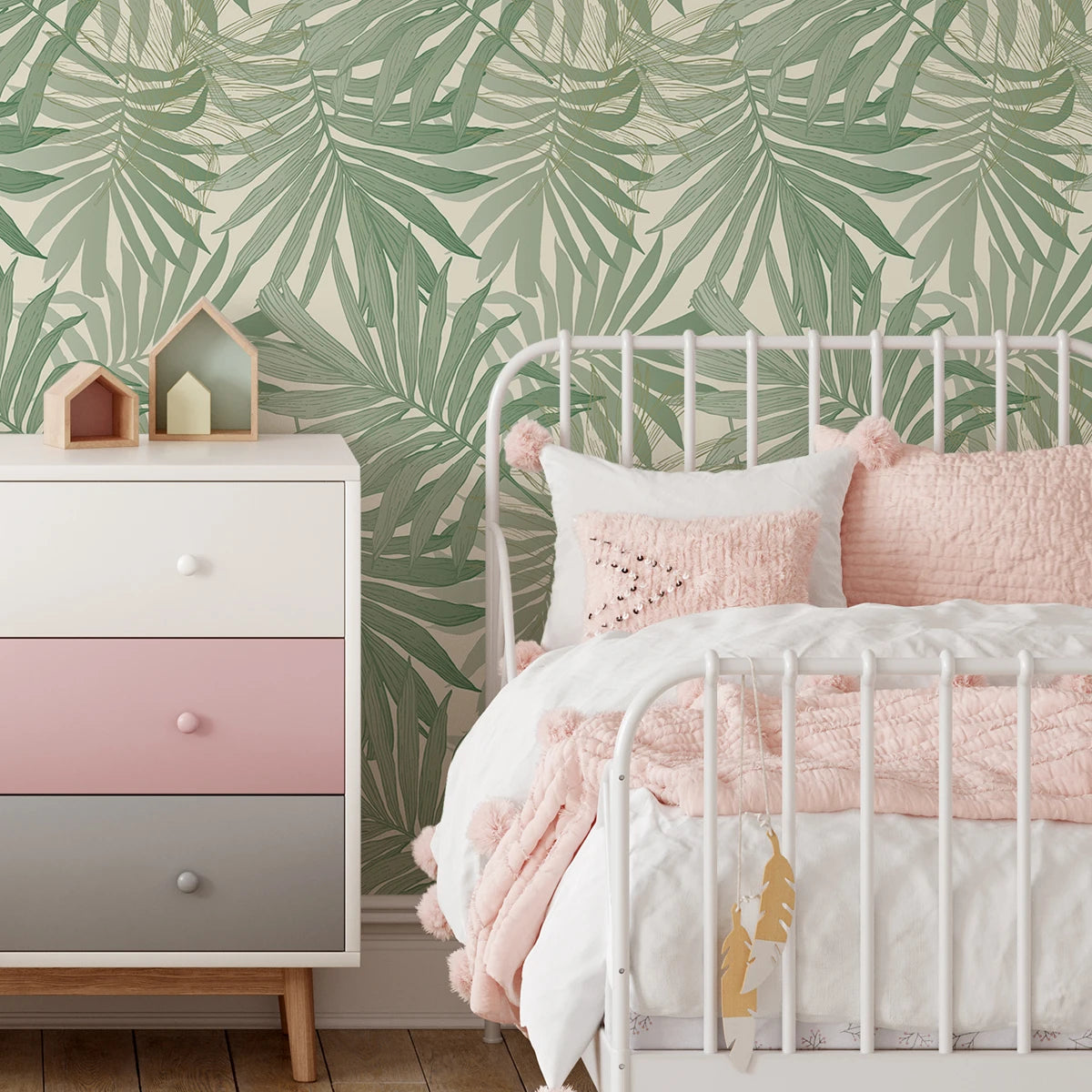 Watercolor Palm Green Wallpaper - Contemporary Design