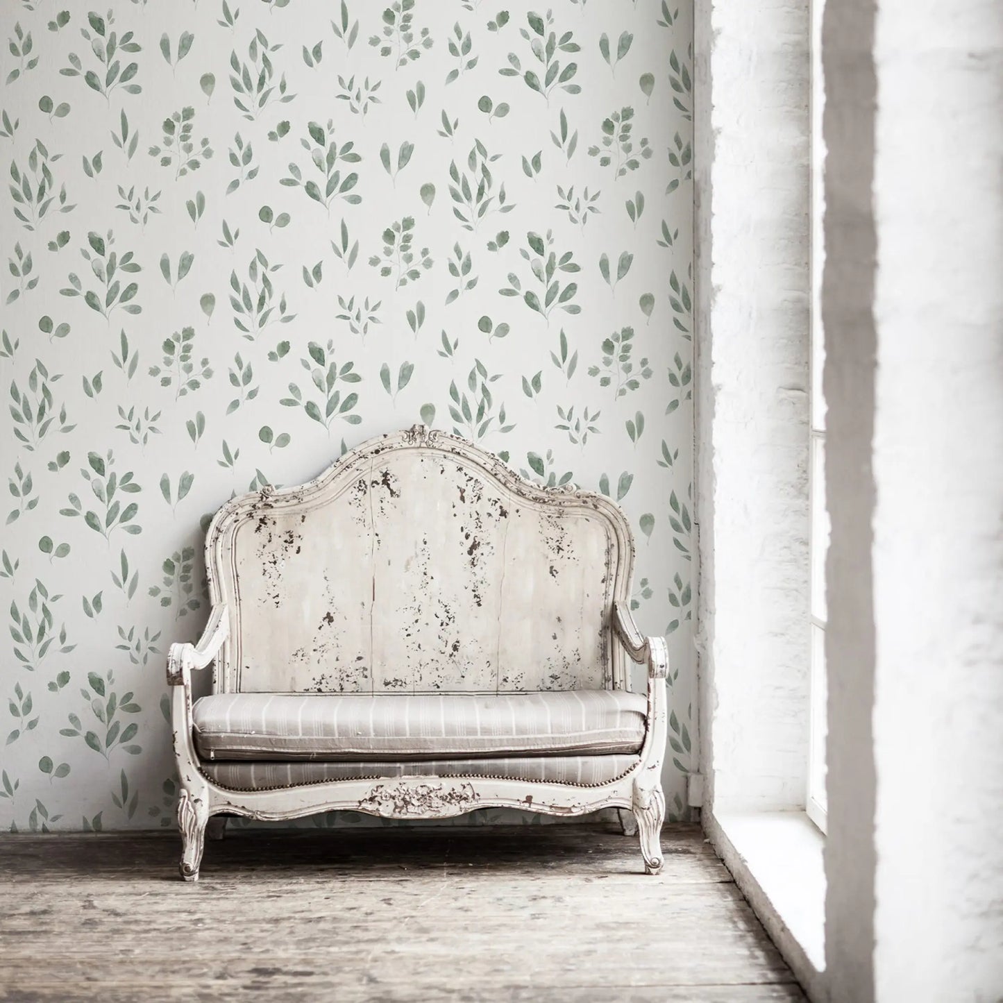Belle Jade Wallpaper Roll - Green - White contrast